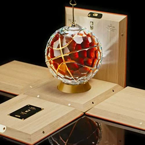 Hennessy Paradis x Lorenz Baumer