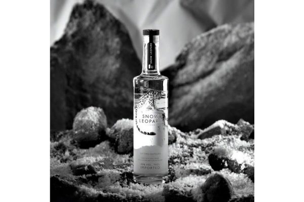 Rượu Vodka Snow Leopard