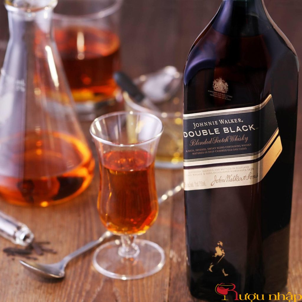 Rượu Johnnie Walker Double Black 1 Lít 