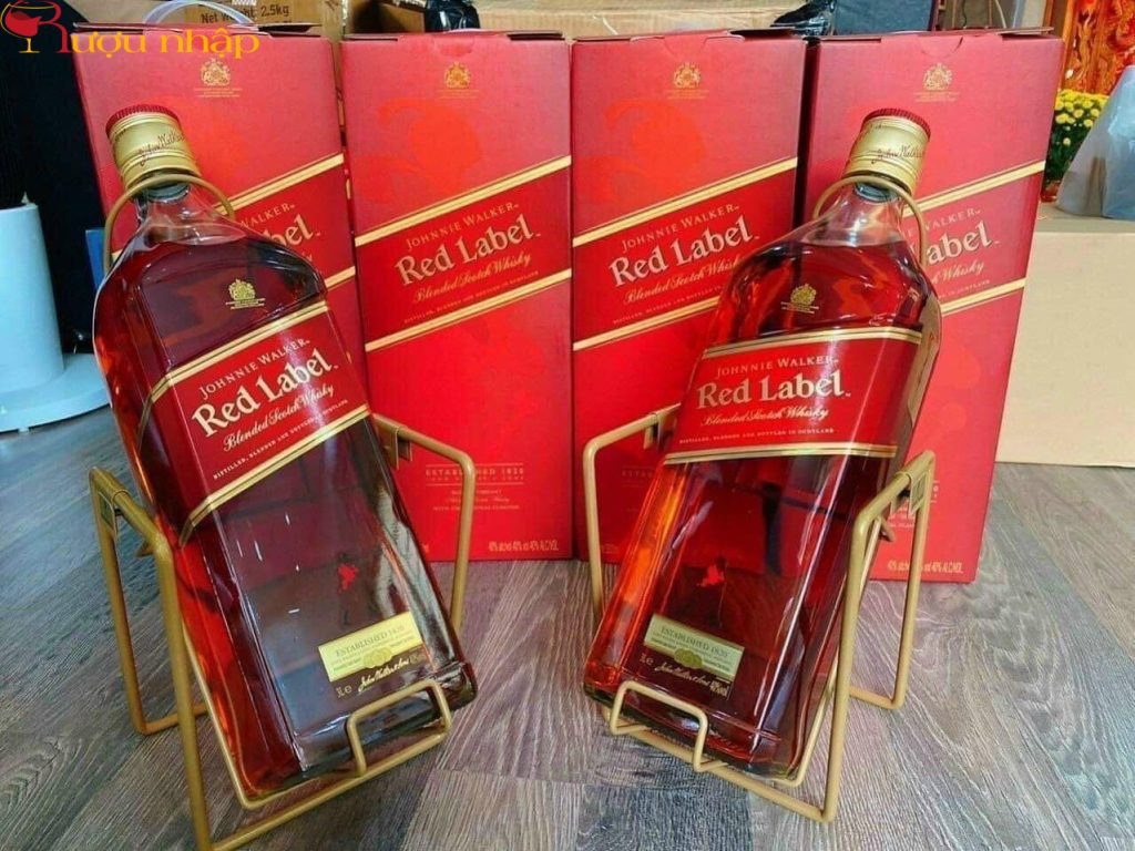 Rượu Johnnie Walker Red Label 3 Lít + Kệ
