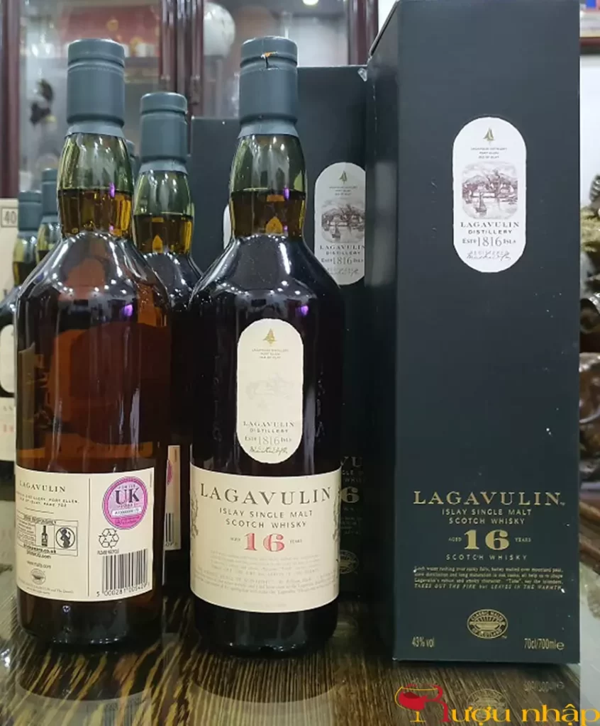 Rượu Lagavulin 16 Năm Uk 