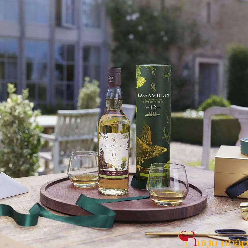 Rượu Lagavulin 12 năm Special Release 2020