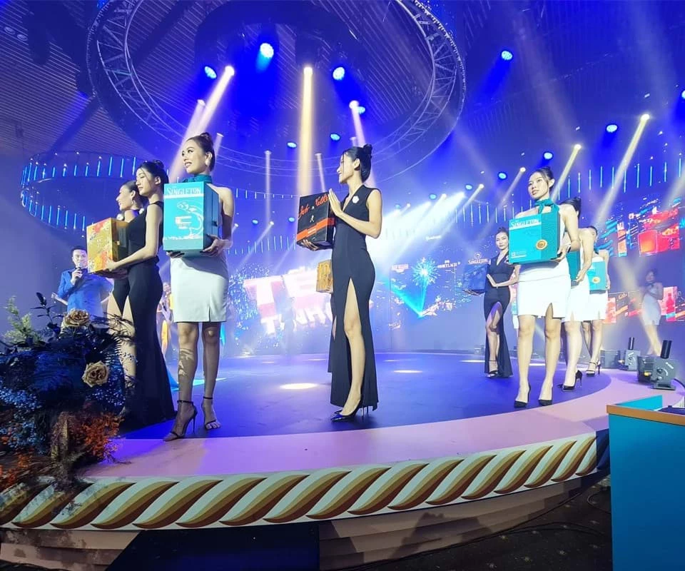 Ruou Singleton hop qua tet 2023 Singleton hop qua tet 2023