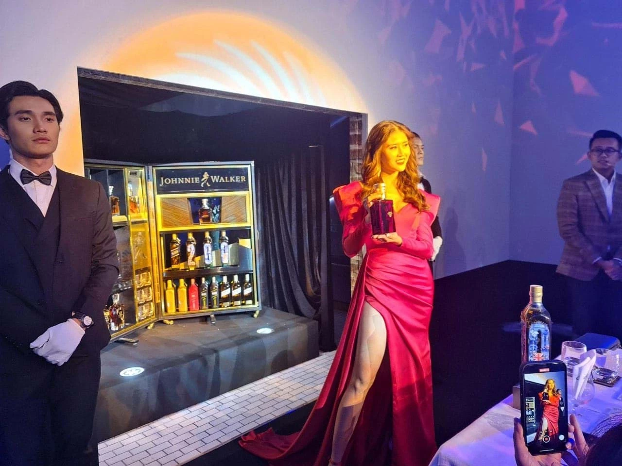 Johnnie Walker 40 nam ra mat