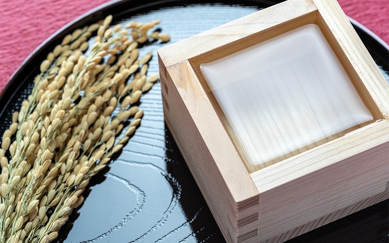 Sake Nishino Seki Hannary (16%) - Đặc biệt ủ 3 năm 720ml Cốc dùng để uống Sake có nhiều loại khác nhau