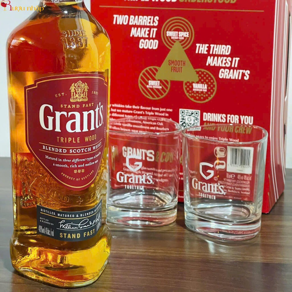 Rượu Grant's Triple Wood và 2 Ly