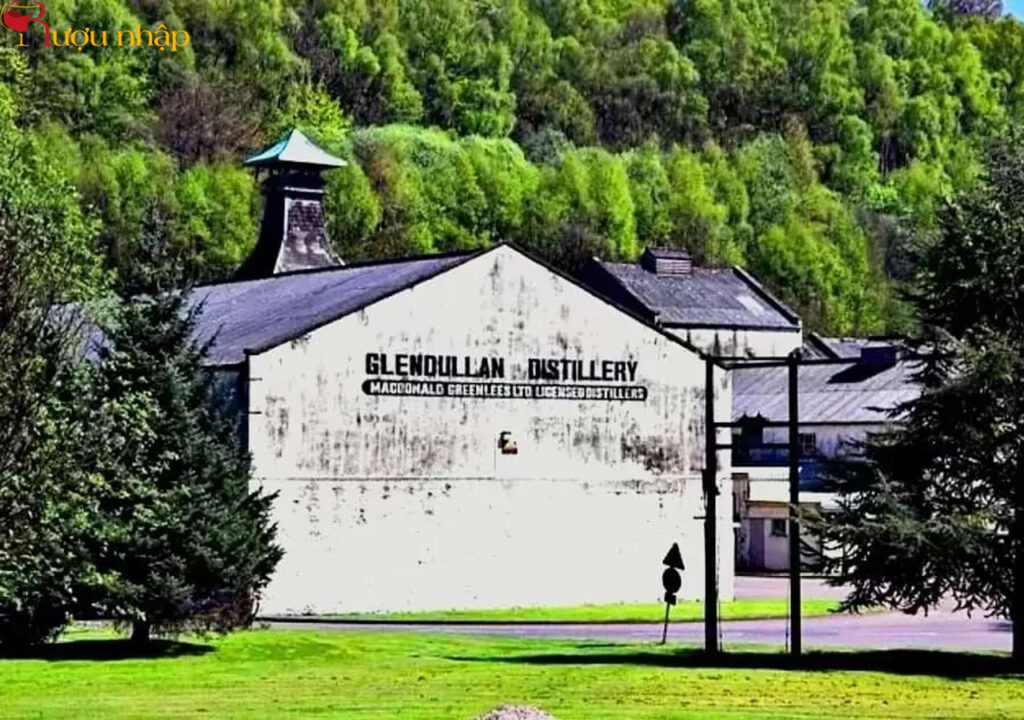 Glendullan Distillery