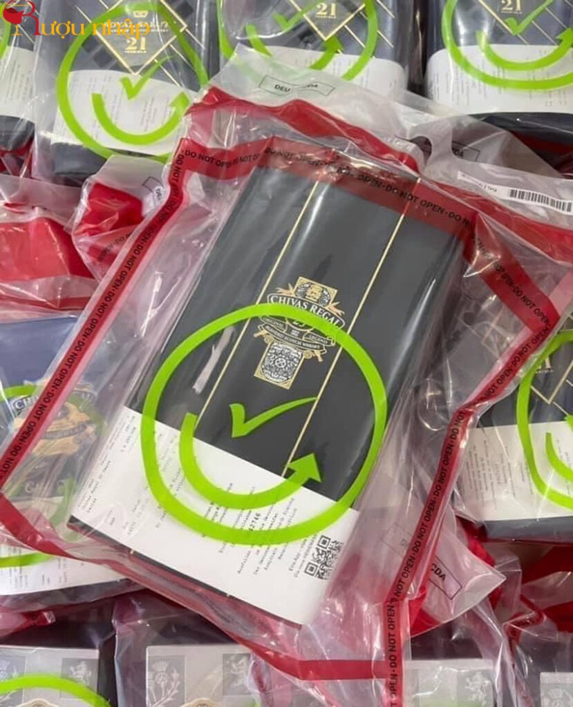 Rượu Chivas 25 Năm xách tay