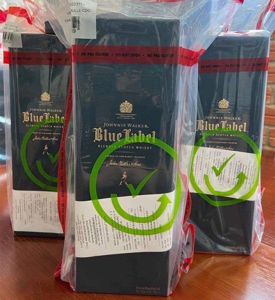 Rượu Johnnie Walker Blue Label Xách tay Duty Free Rượu Johnnie Walker Blue Label Xách tay Duty Free