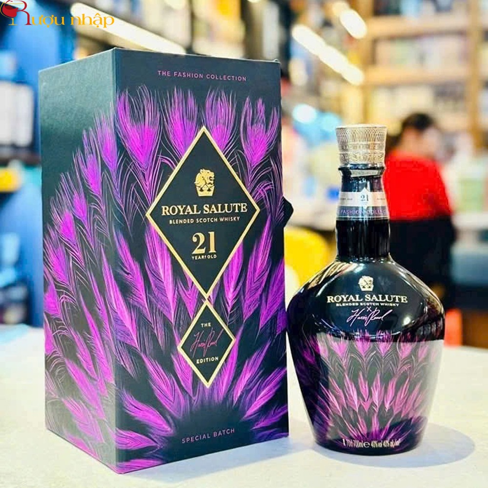Royal Salute 21 Year Old Harris Reed Edition Rượu Royal Salute 21 Year Old Harris Reed Edition - Pink Flagon